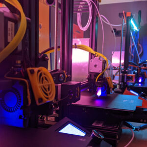 Row of 3D printers in the 3D print Pittsburgh print farm